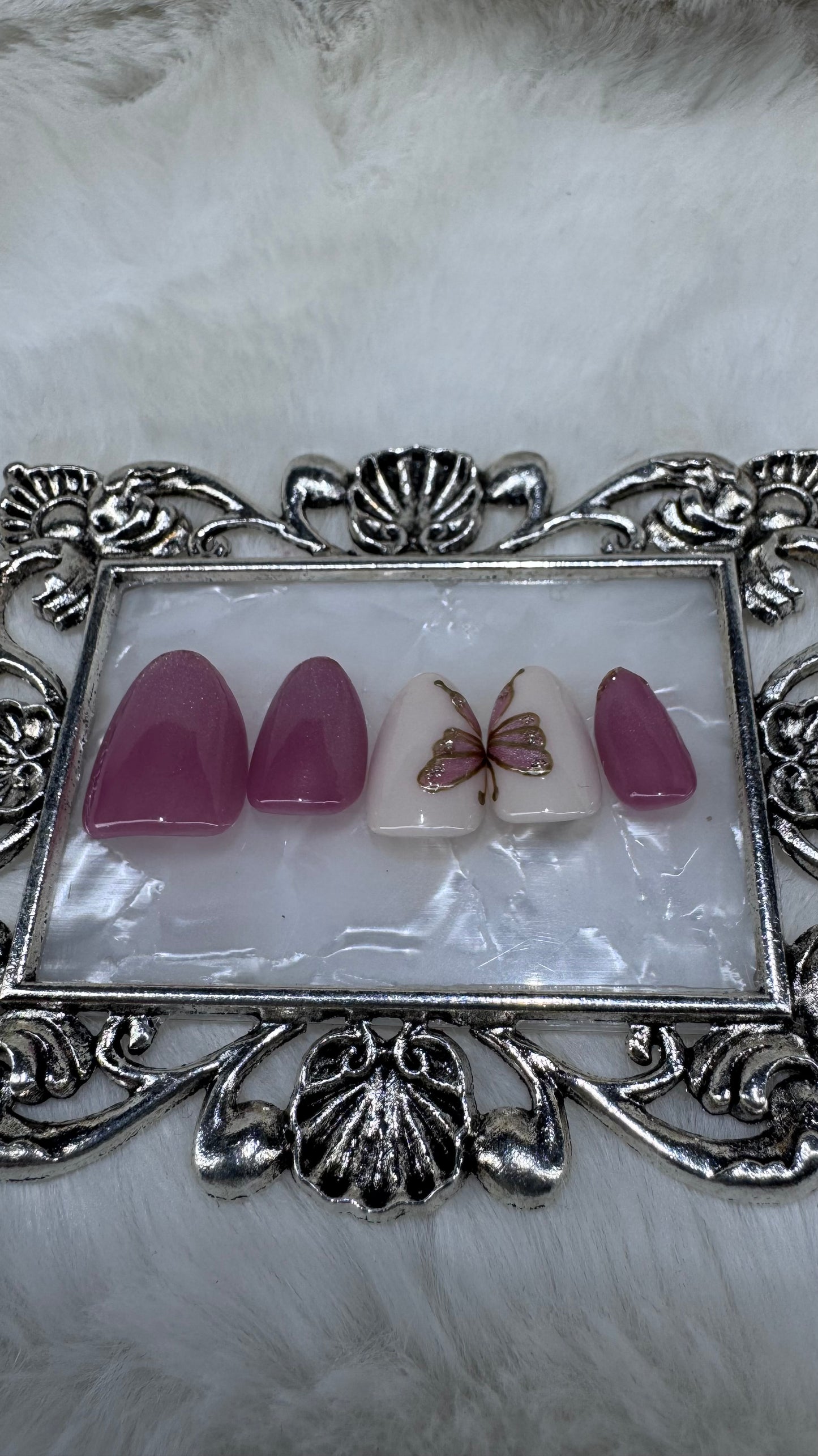 Blushing Butterfly Press-On Nail Set